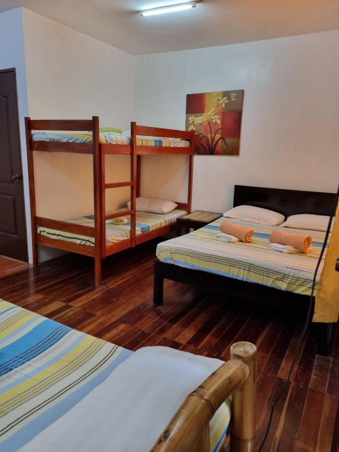 Southpoint Hostel Моалбоал Екстериор снимка